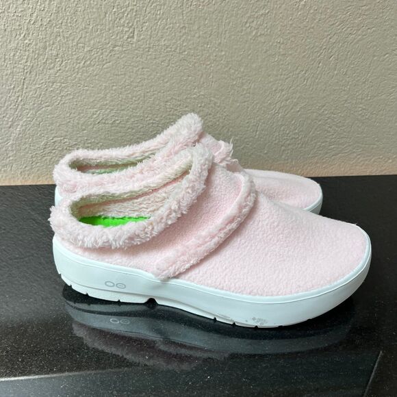 OOFOS Shoes - OOFOS OOCoozie Low Mule Pink Fleece Recovery Slip On Shoes Comfort Womens 9